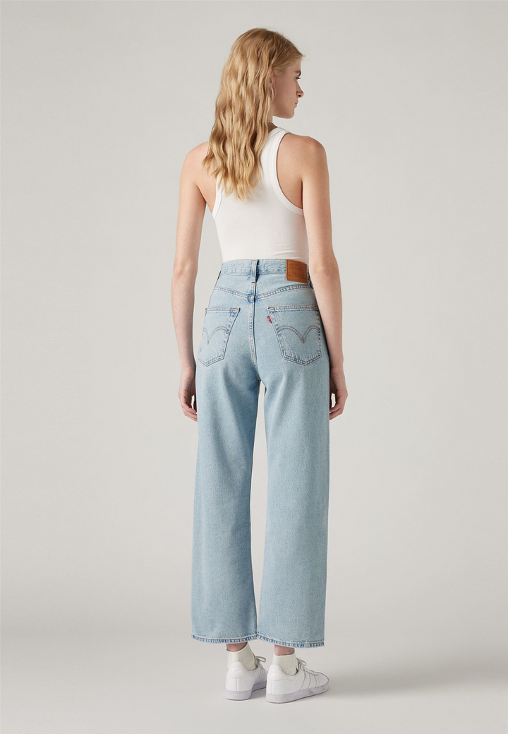 Ribcage straight ankle