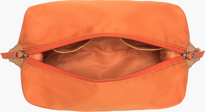 Necessaire